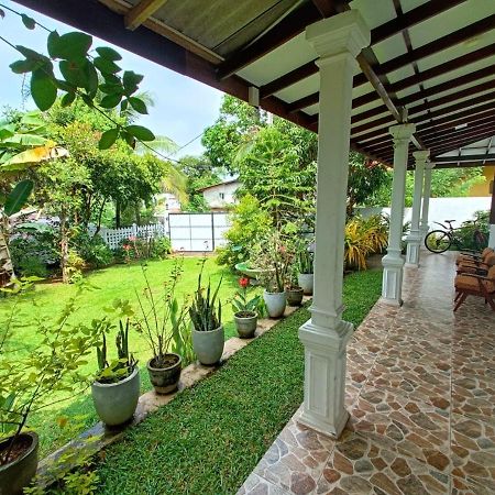 Dreams Villa ฮิกคาดูวา ภายนอก รูปภาพ